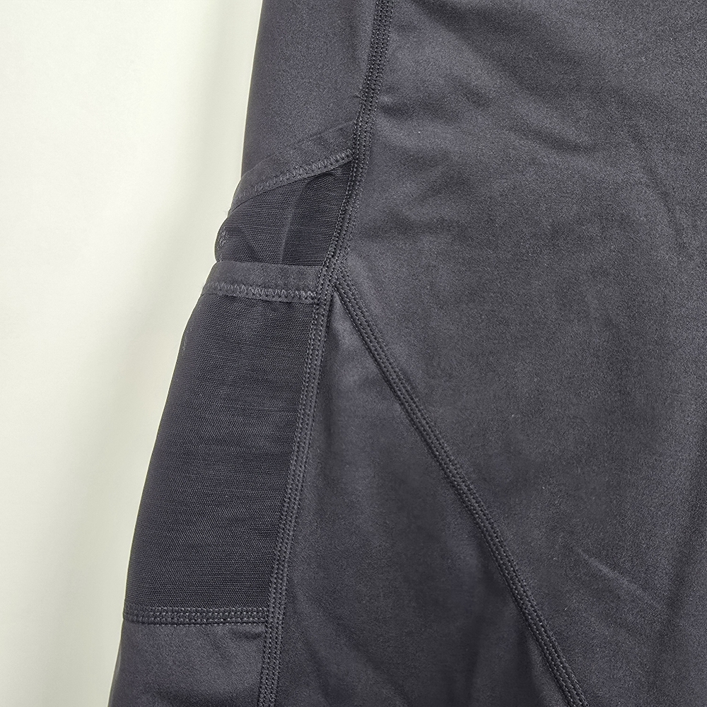 Knix Women’s Black Leakproof Stash & Go Bike Workout Gym Shorts - Picture 4 of 6